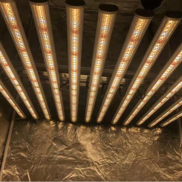 ไฟปลูกต้นไม้ LED จากโรงงาน LUX - Plant Grow Light Full Spectrum บทวิจารณ์และราคา